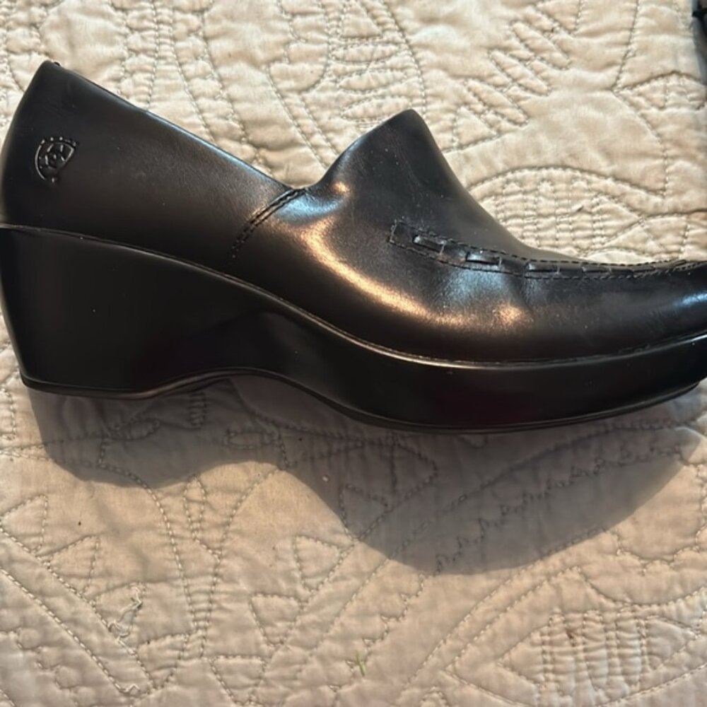 Ariat clog